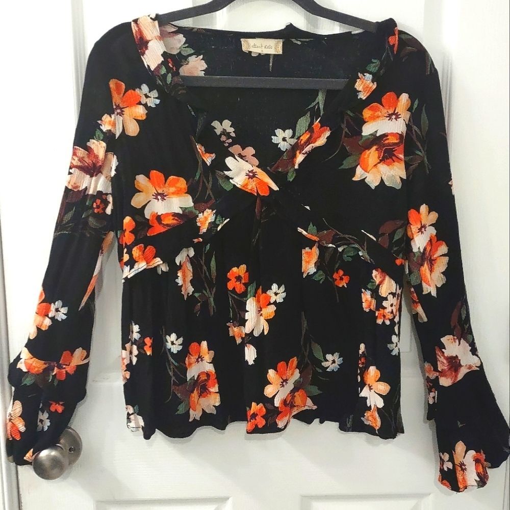 Altar'd State Floral Babydoll Bell Sleeve Top Size S